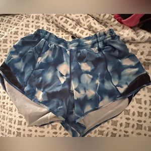 LULULEMON ATHLETICA SHORTS